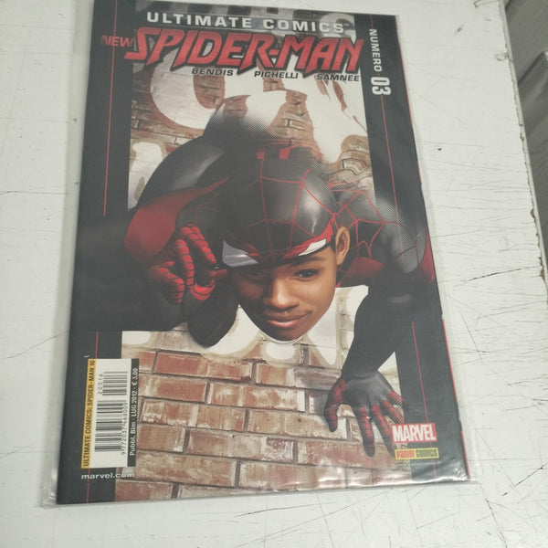 ULTIMATE COMICS NEW SPIDER - MAN 16 ( 3 ) - BENDIS PINCHELLI SAMNEE - PANINI COMICS-2012