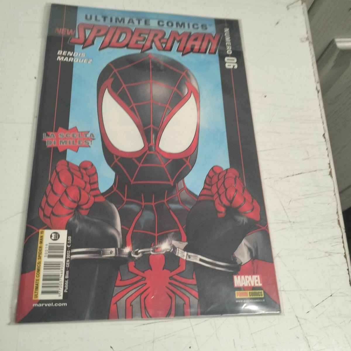ULTIMATE COMICS NEW SPIDER - MAN 19  ( 6 ) - BENDIS MARQUEZ  - PANINI COMICS-2013